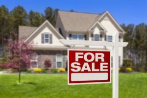 real estate contract lawyer
